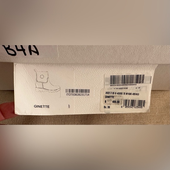 MONCLER
Ginette logo-appliquéd glossed-rubber rain boots new never used with box - Picture 7 of 16